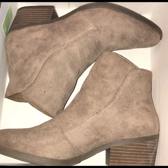 Madden Girl Shoes - Madden Girl Side Slit Bootie.  Taupe colored.  8.5